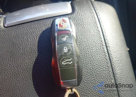 2013 Porsche Cayenne S z USA, uszkodzony, nr VIN WP1AB2A26DLA85634